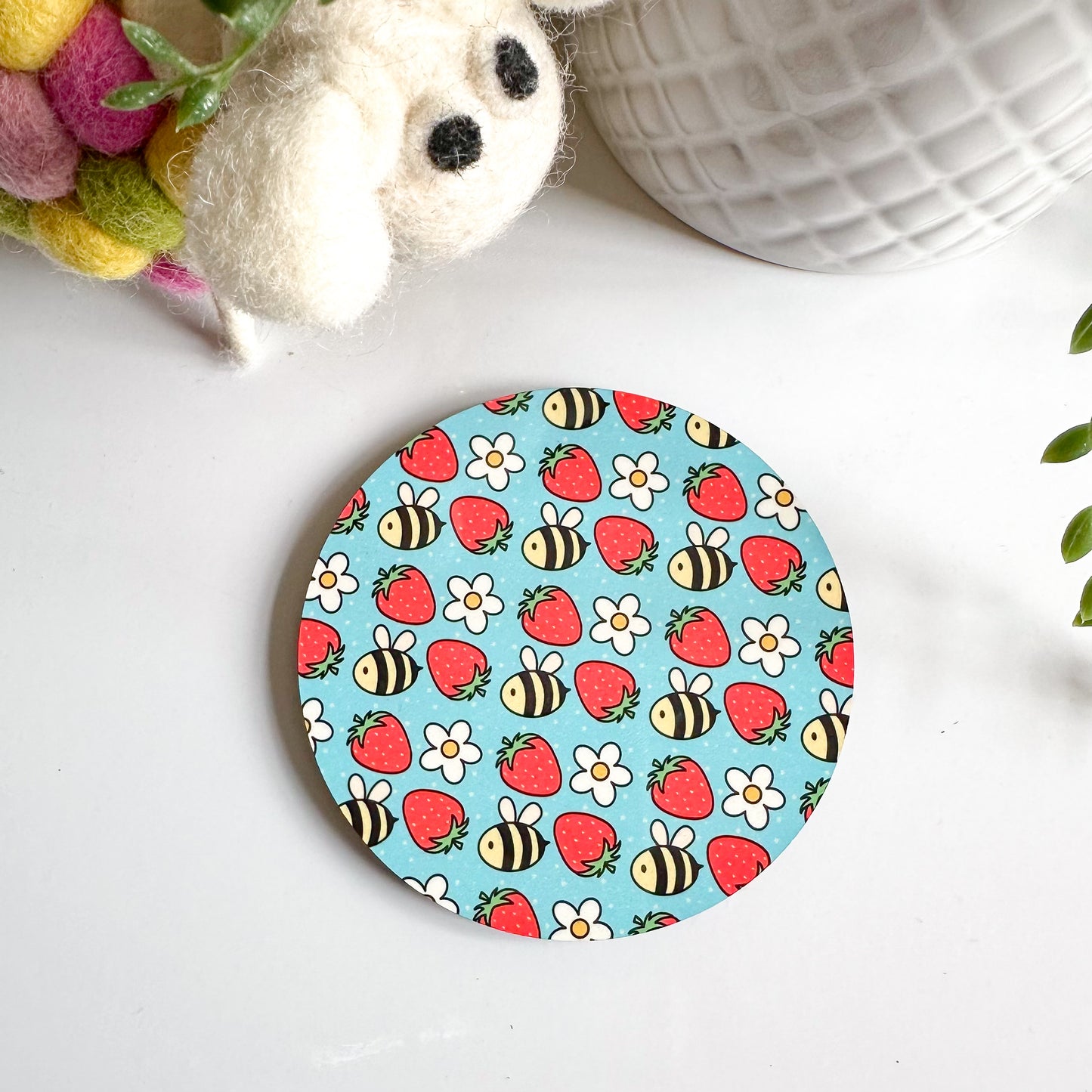 Strawbee Daisy Coaster